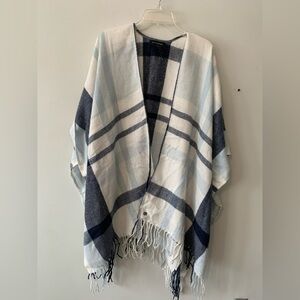 banana republic one size blue plaid wrap shawl